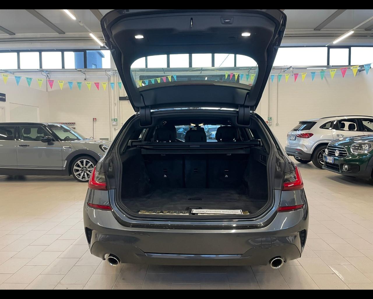 BMW Serie 3(G20/1-80/1) - 320i Touring Msport