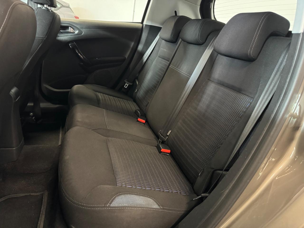Peugeot 208 1.4 VTi 95 CV 5p. Allure FULL! NAVIGATORE!!