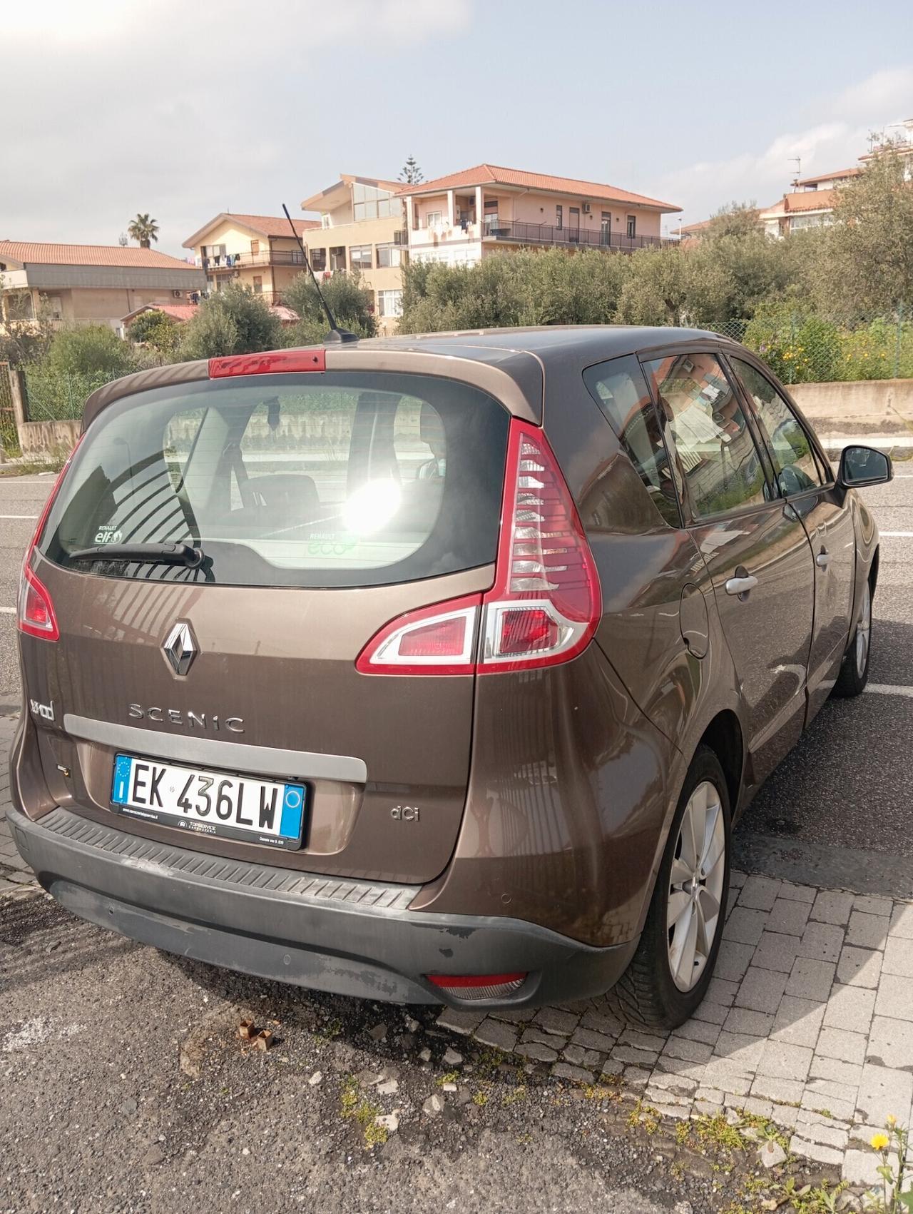 Renault Scenic Scénic XMod 1.6 dCi 130CV Luxe