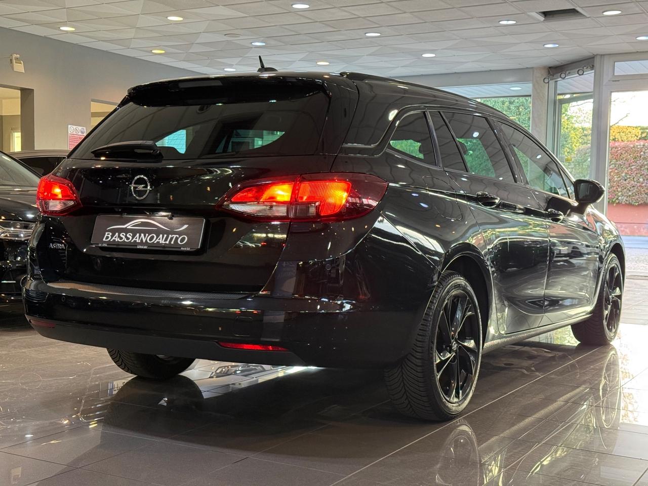 Opel Astra Sports Tourer 1.2 t 2020 70.000 KM!!!