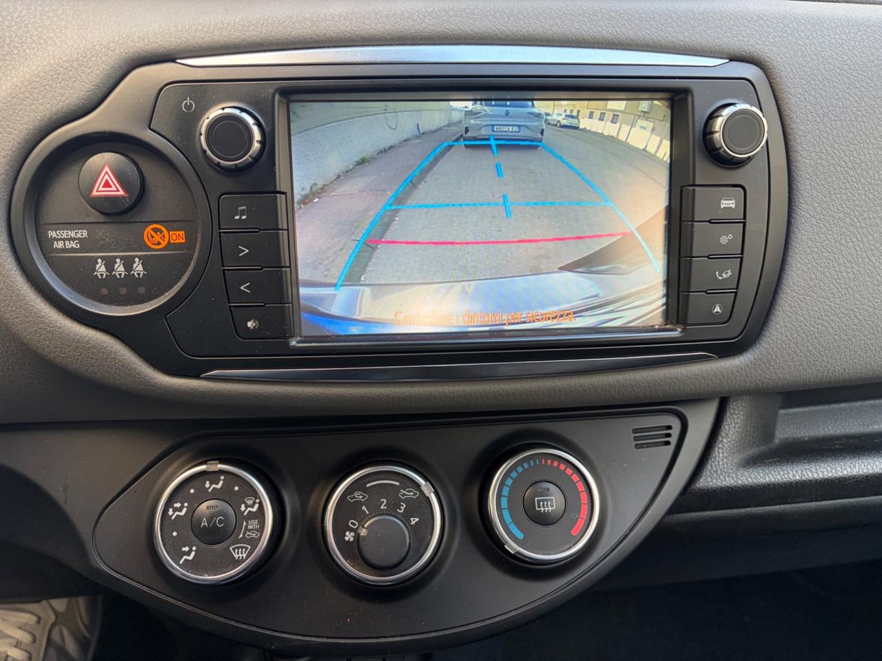 Toyota Yaris 1.0 5 porte Business