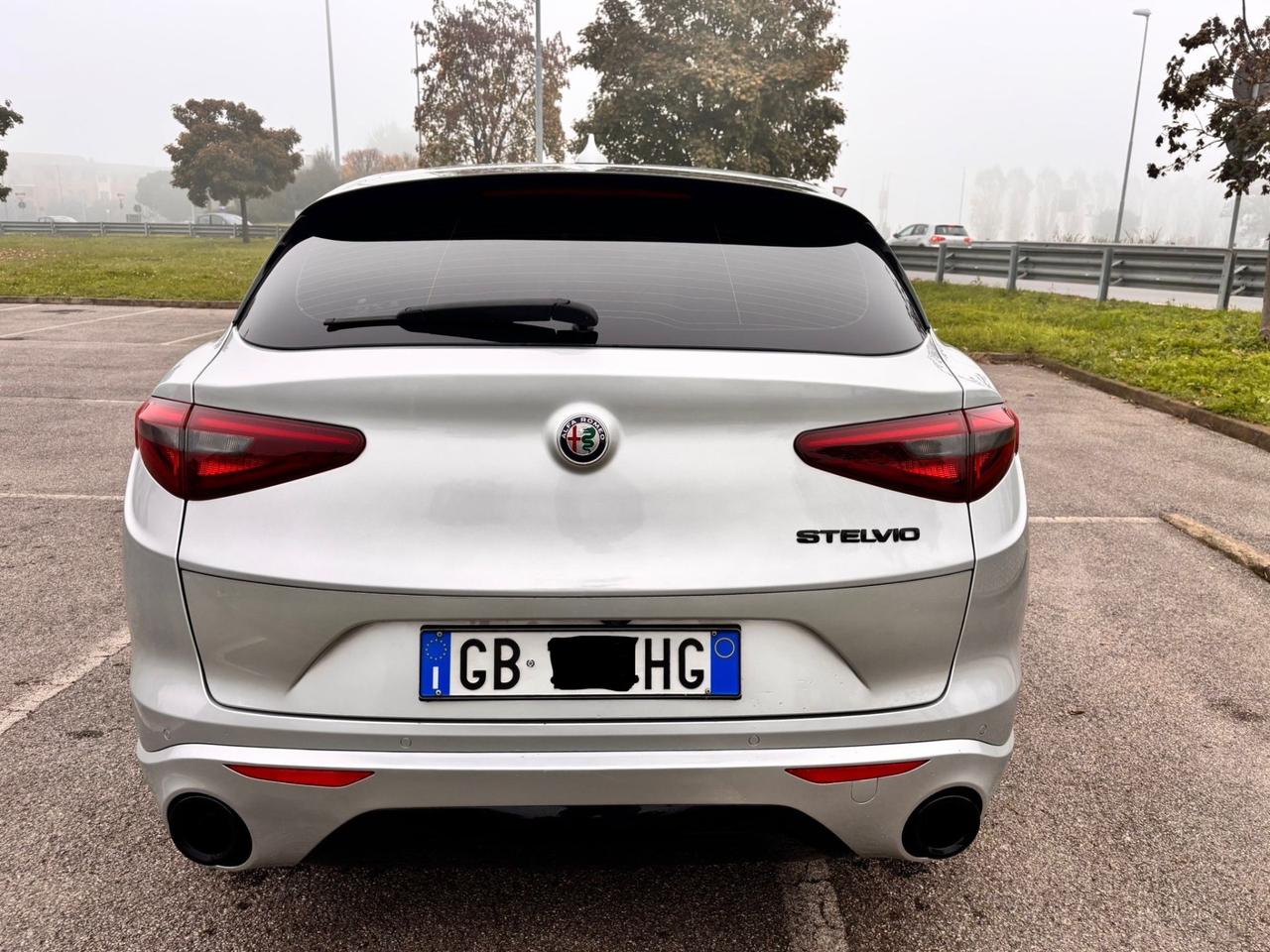 Alfa Romeo Stelvio 2.2 Turbodiesel 160 CV AT8 RWD Super