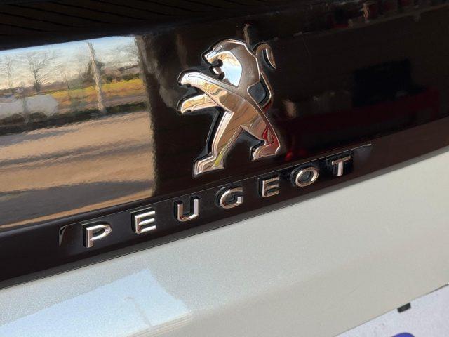 PEUGEOT 3008 BlueHDi 130 EAT8 GT Line Full-led/Ambient Light