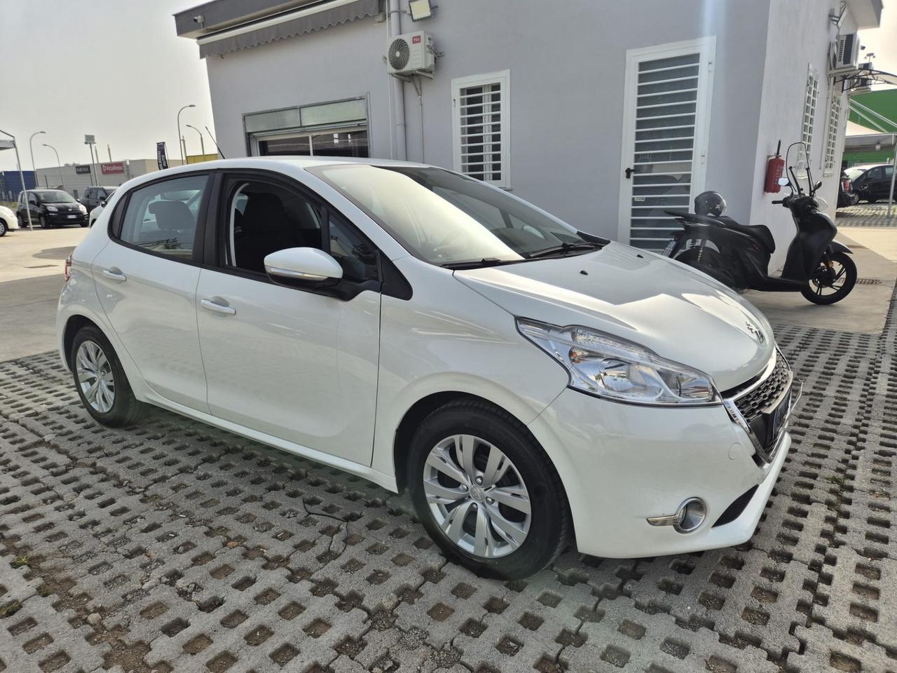 Peugeot 208 1.2 VTi 82 CV 5 porte Active