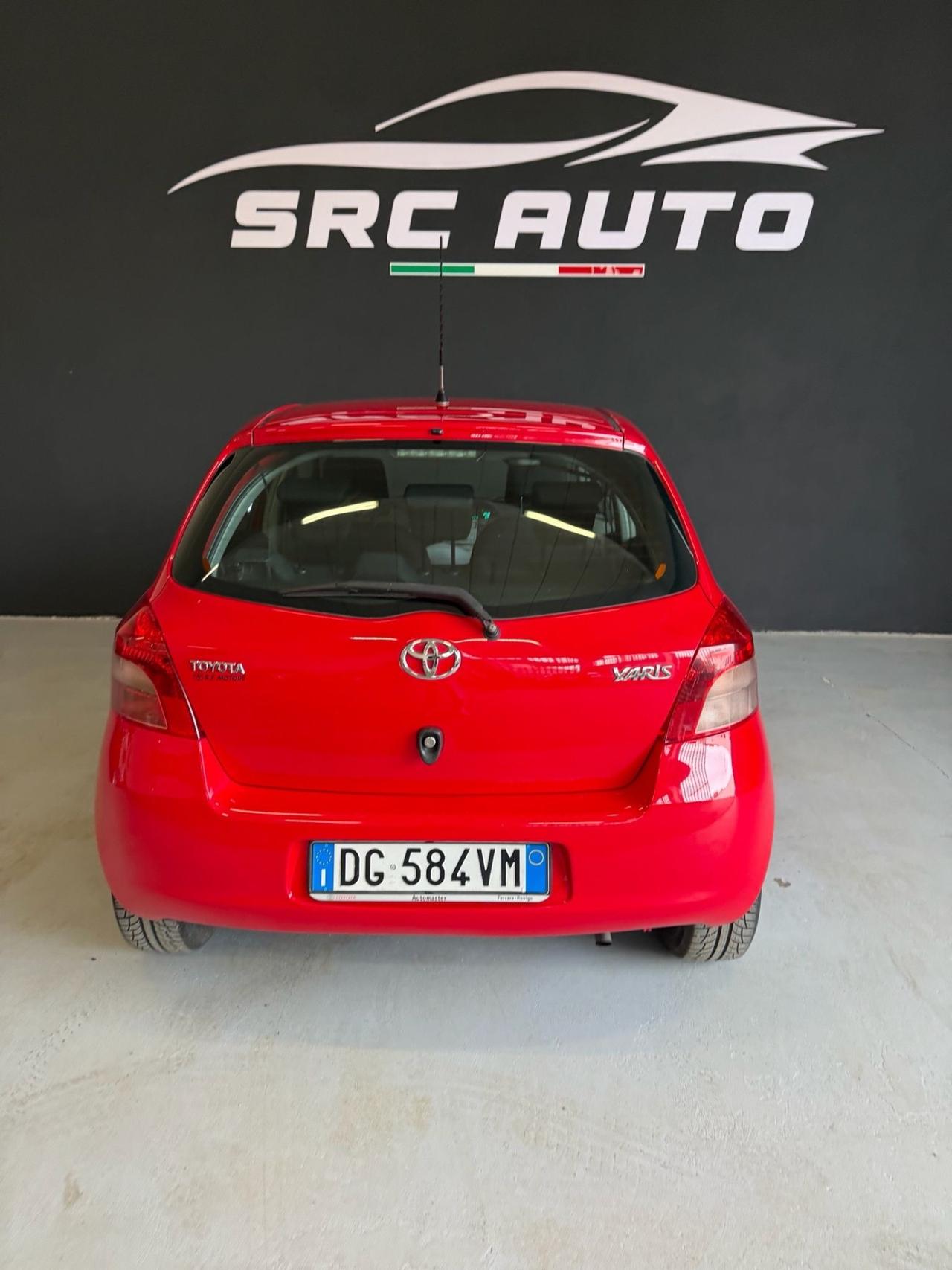 Toyota Yaris 1.0 5 porte Sol