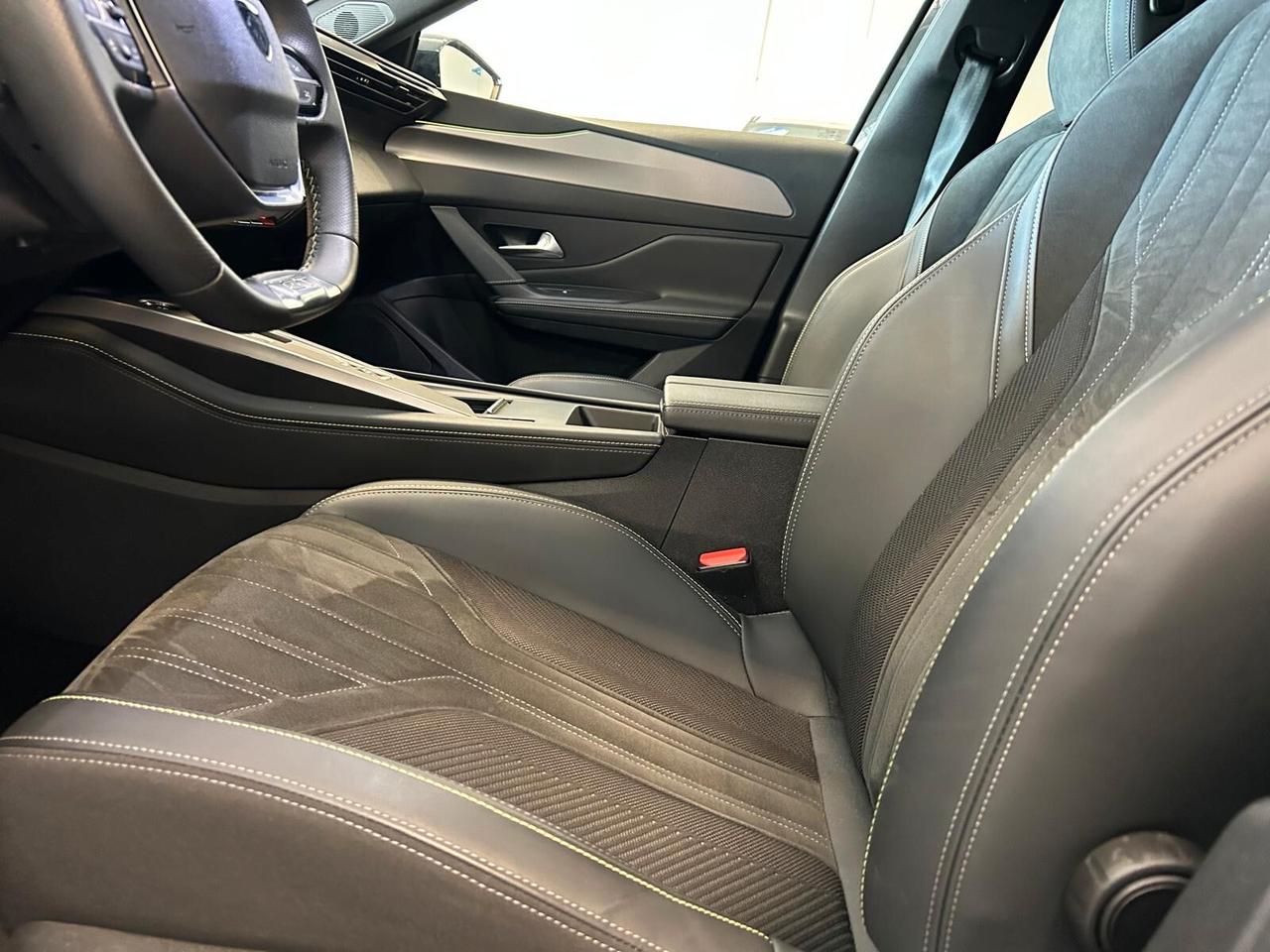 Peugeot 408 GT PureTech 130 EAT8 SPOTICAR
