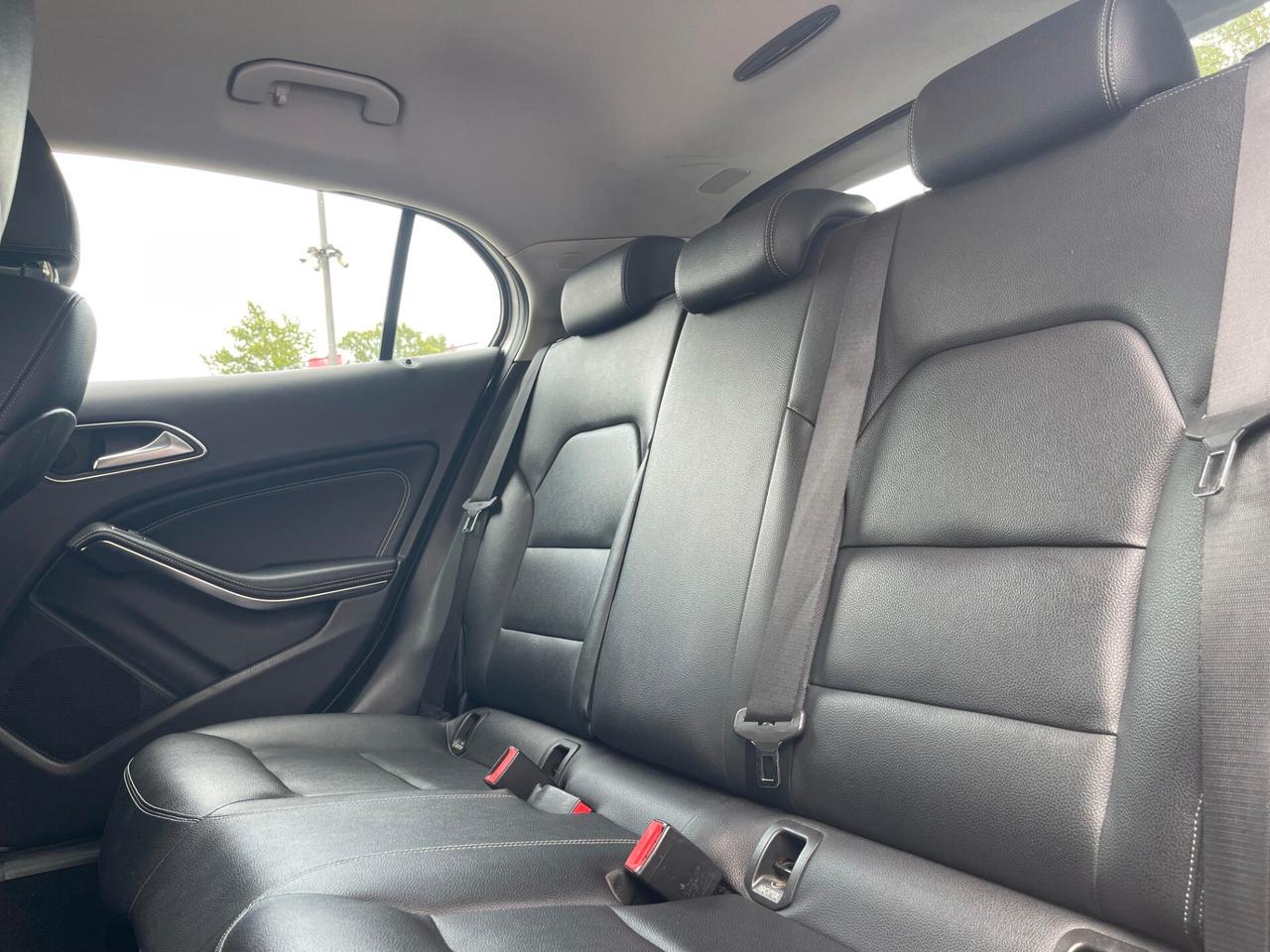 Mercedes-benz GLA 180 GLA 180 Sport