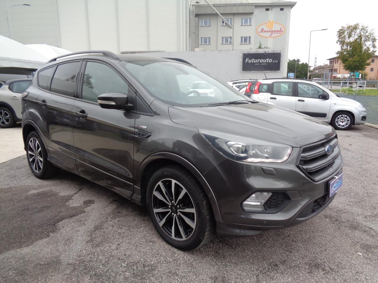 Ford Kuga 1.5 TDCI 120 CV S&S 2WD ST-Line