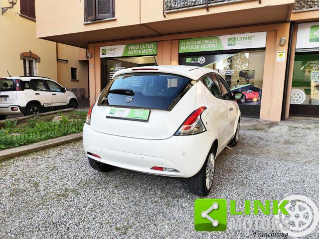 LANCIA Ypsilon 1.2 69 CV 5 porte GPL Ecochic Gold NEOPATENTATI