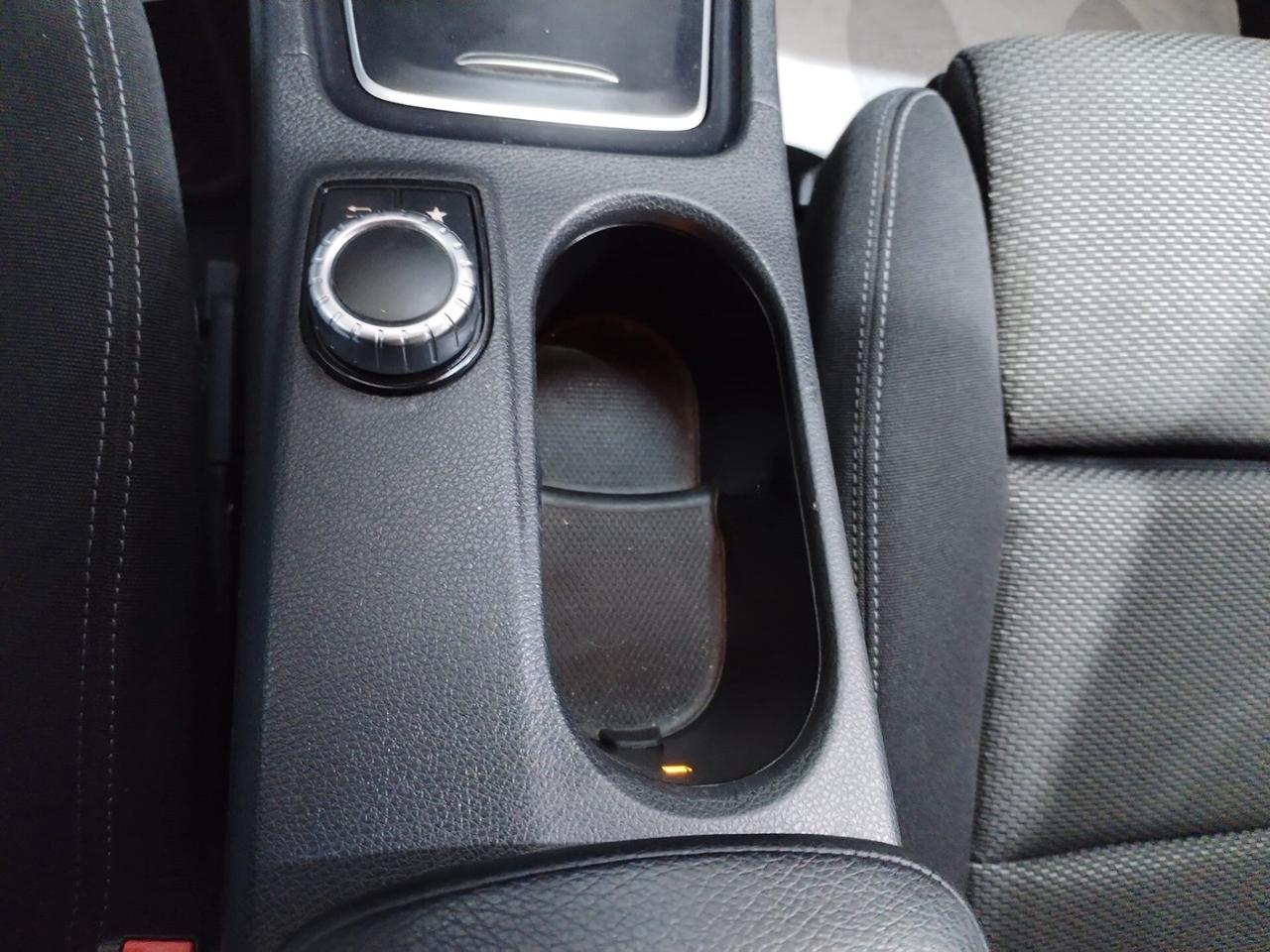 Mercedes-benz GLA 200 d Automatic Business