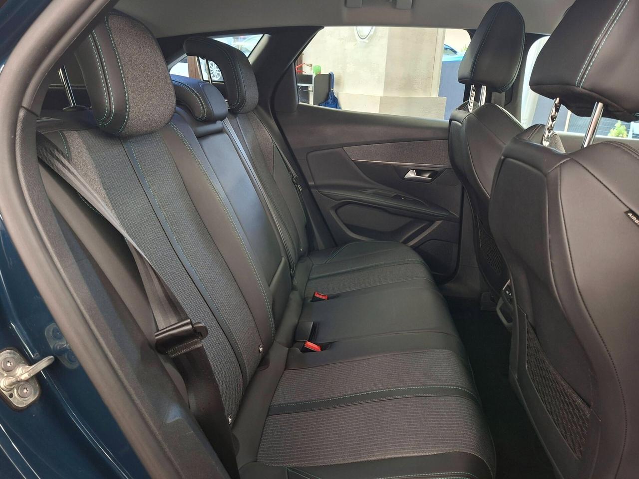 Peugeot 3008 BlueHDi 130 S&S Allure