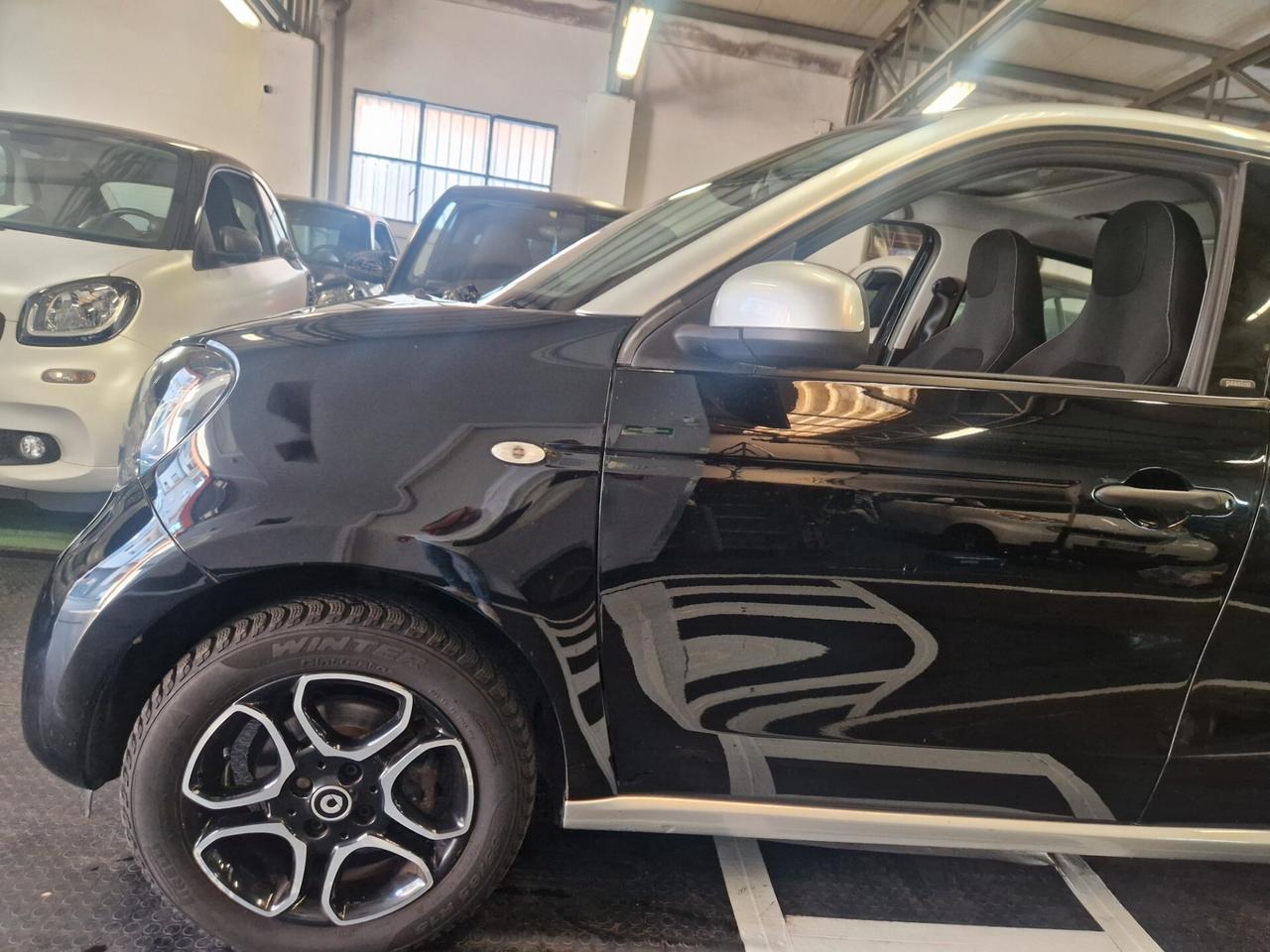 ForFour automatica solo 24000km passion garanzia