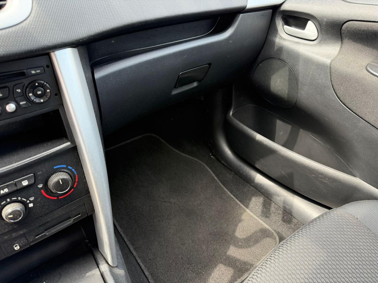 Peugeot 207 Plus 1.4 HDi 70CV 5 porte