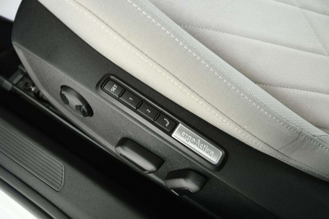 VOLKSWAGEN Golf 1.4 tsi ehybrid Style 204cv dsg CAMERA+APP CONNECT+ACC