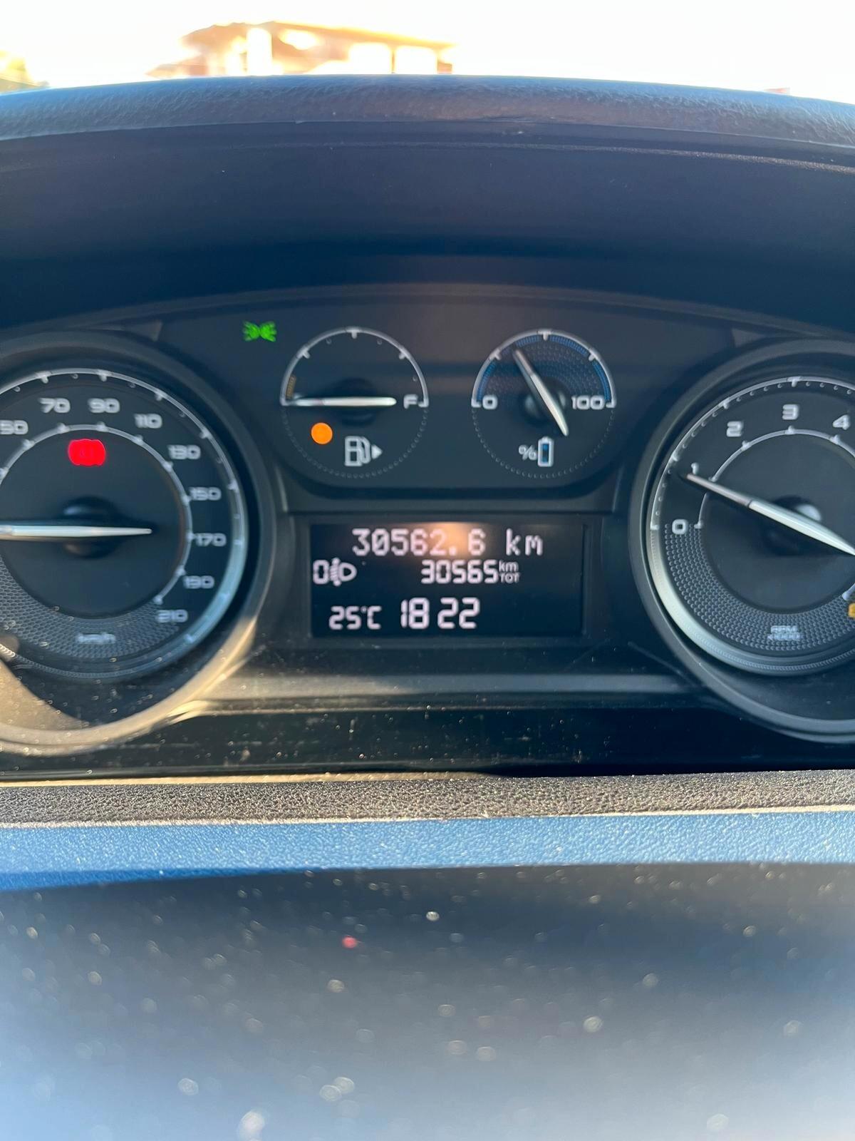 Lancia Ypsilon 1.0 FireFly 5 porte S&S Hybrid Gold