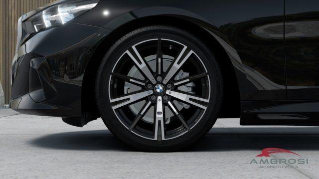 BMW 520 Serie 5 d xDrive Touring Msport Travel Package