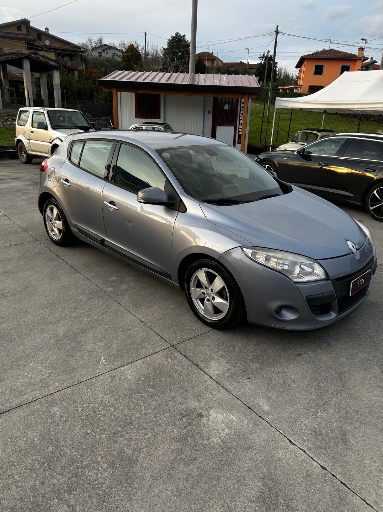 Renault Megane Mégane C-C 1.9 dCi 130CV Luxe