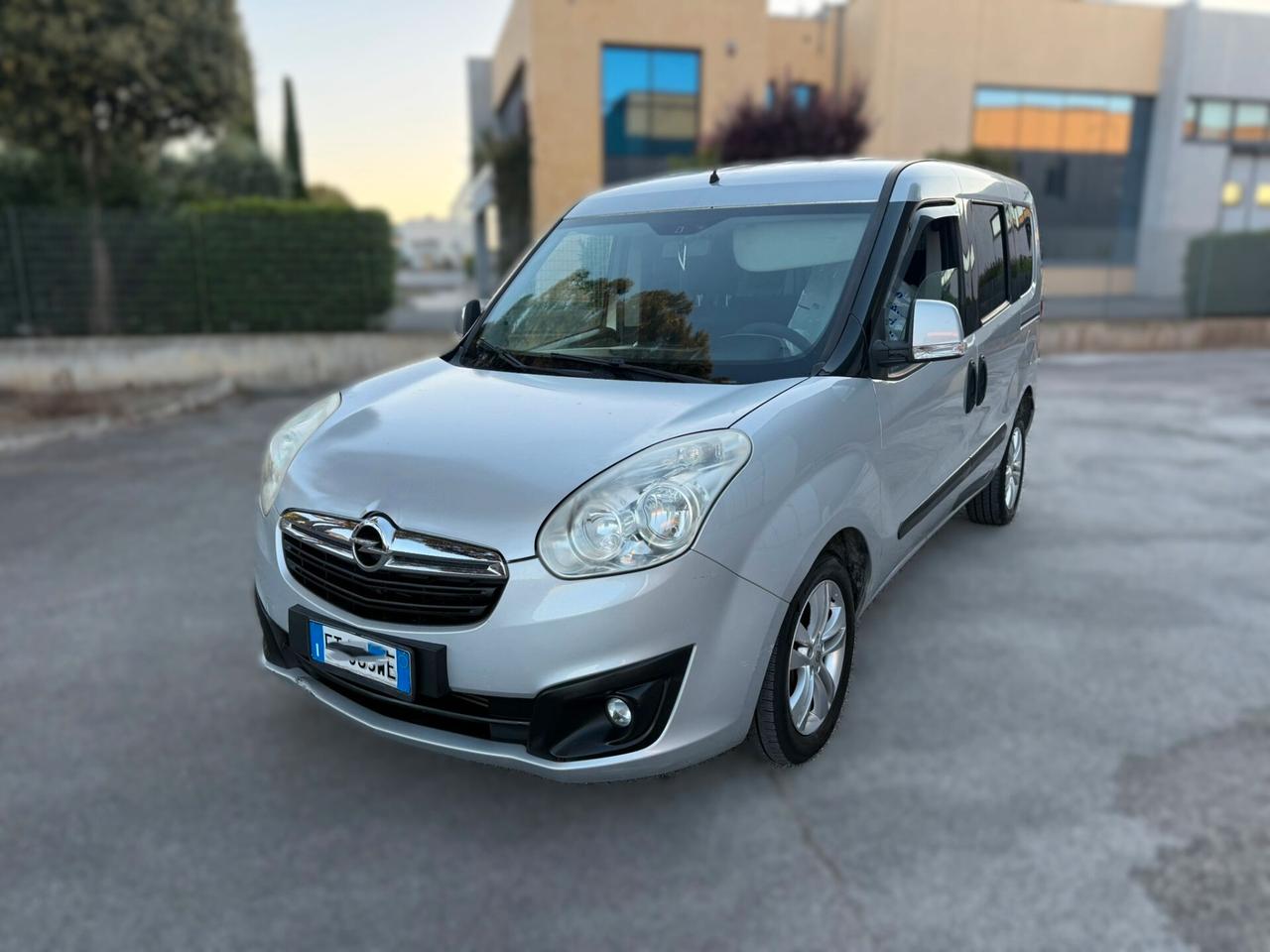 OPEL COMBO TOUR 1.6D 2014 12 MESI DI GARANZIA