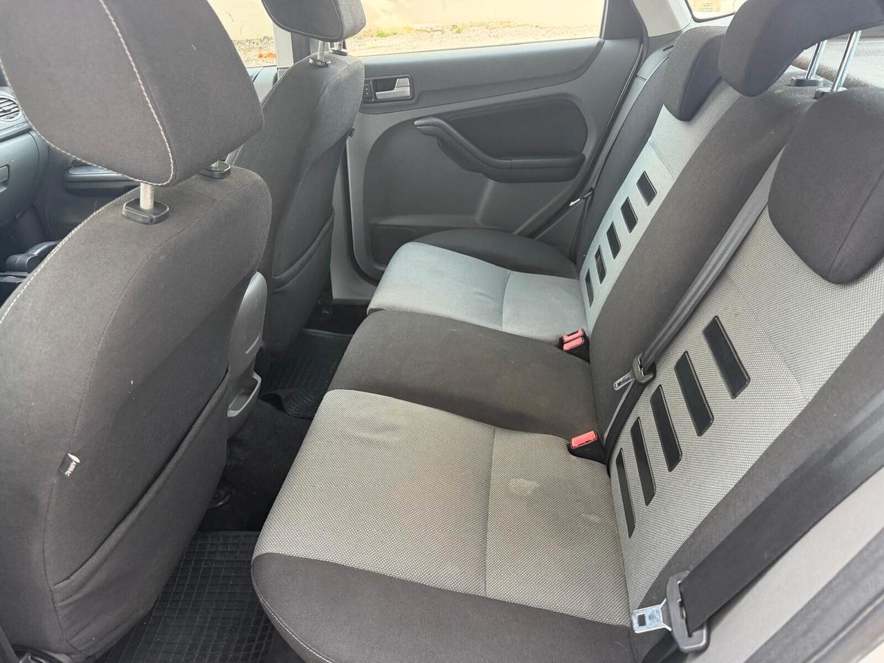 Ford Focus 1.6 TDCi (110CV) 5p. Tit. DPF-02/2010