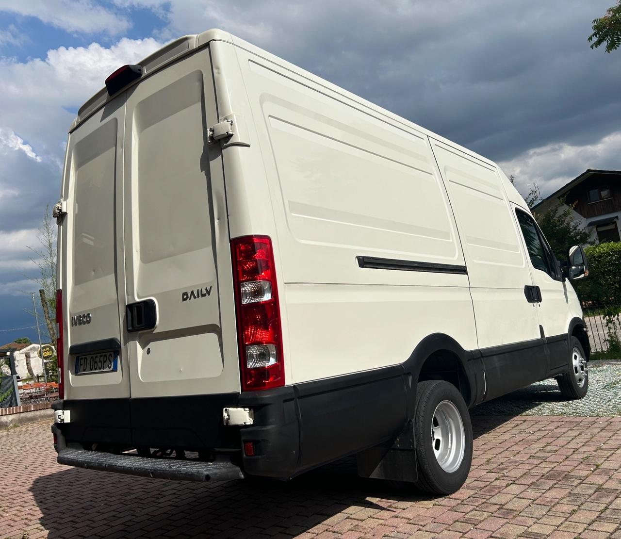 Iveco Daily 2.3 Mjt T.A.P.M. 93 kw 2014 EURO 5B