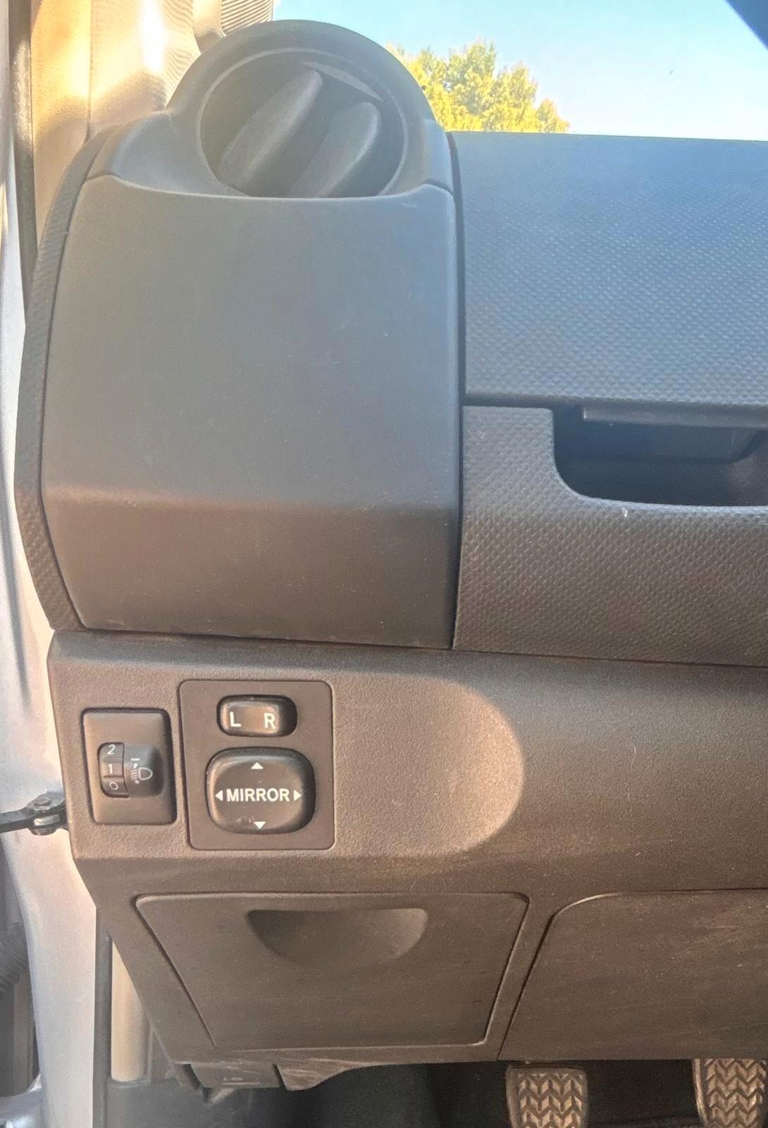 Toyota Yaris 1.0 5 porte