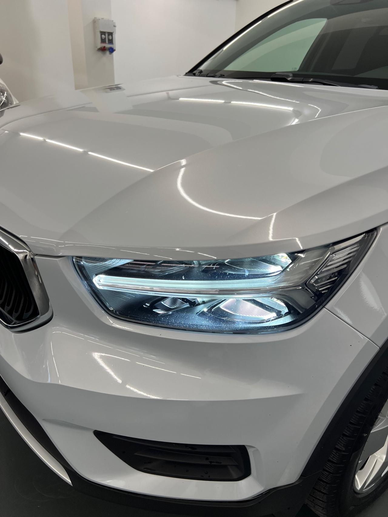Volvo XC40 D4 AWD Geartronic Momentum