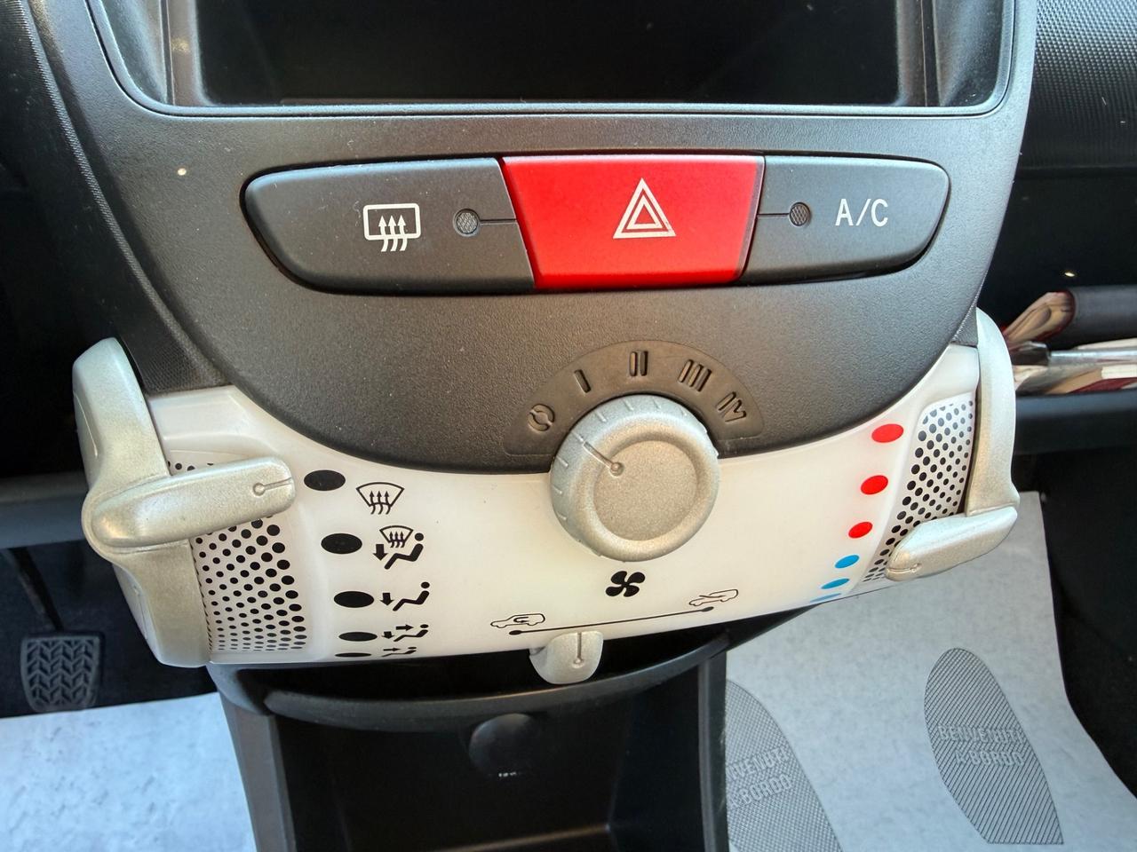 Citroen C1 1.0 5 porte Attraction NEOPATENTATI