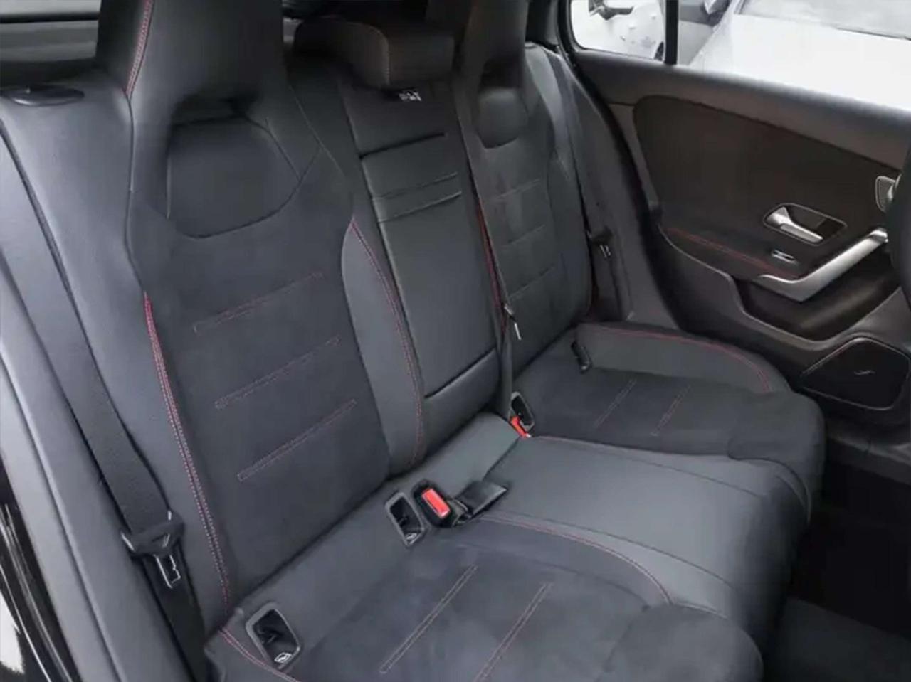 Mercedes-Benz A 250 A 250 Premium AMG 4matic auto/Burmester/Night/19"