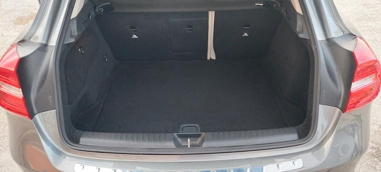 Mercedes-benz GLA 200 CDI Automatic Premium