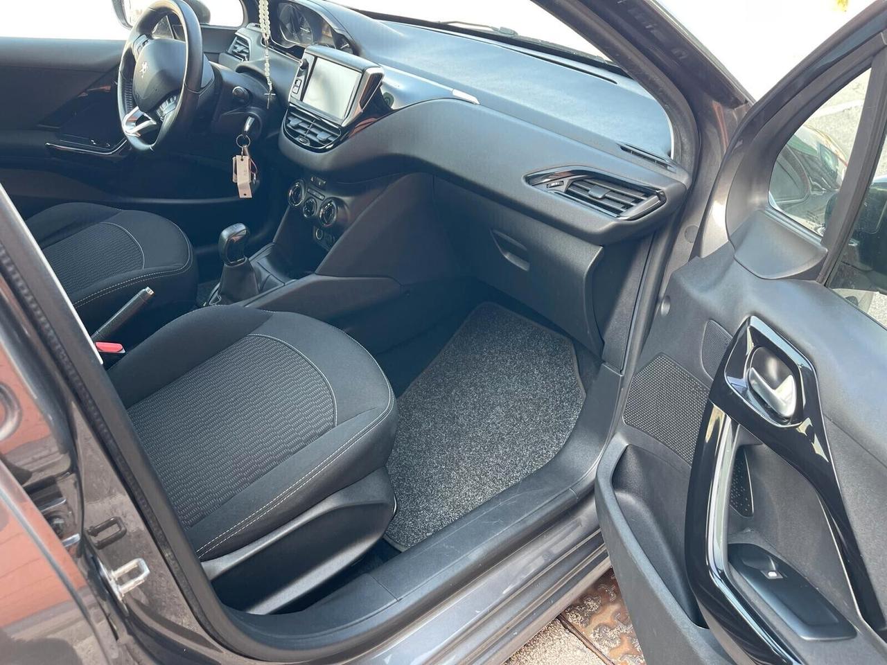 Peugeot 208 1.2 benz 82cv 5 porte - Distribuzione a 63mila km