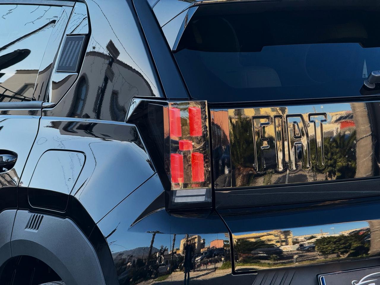 Fiat Grande Panda 1.2 Hybrid 110 CV S&S La Prima