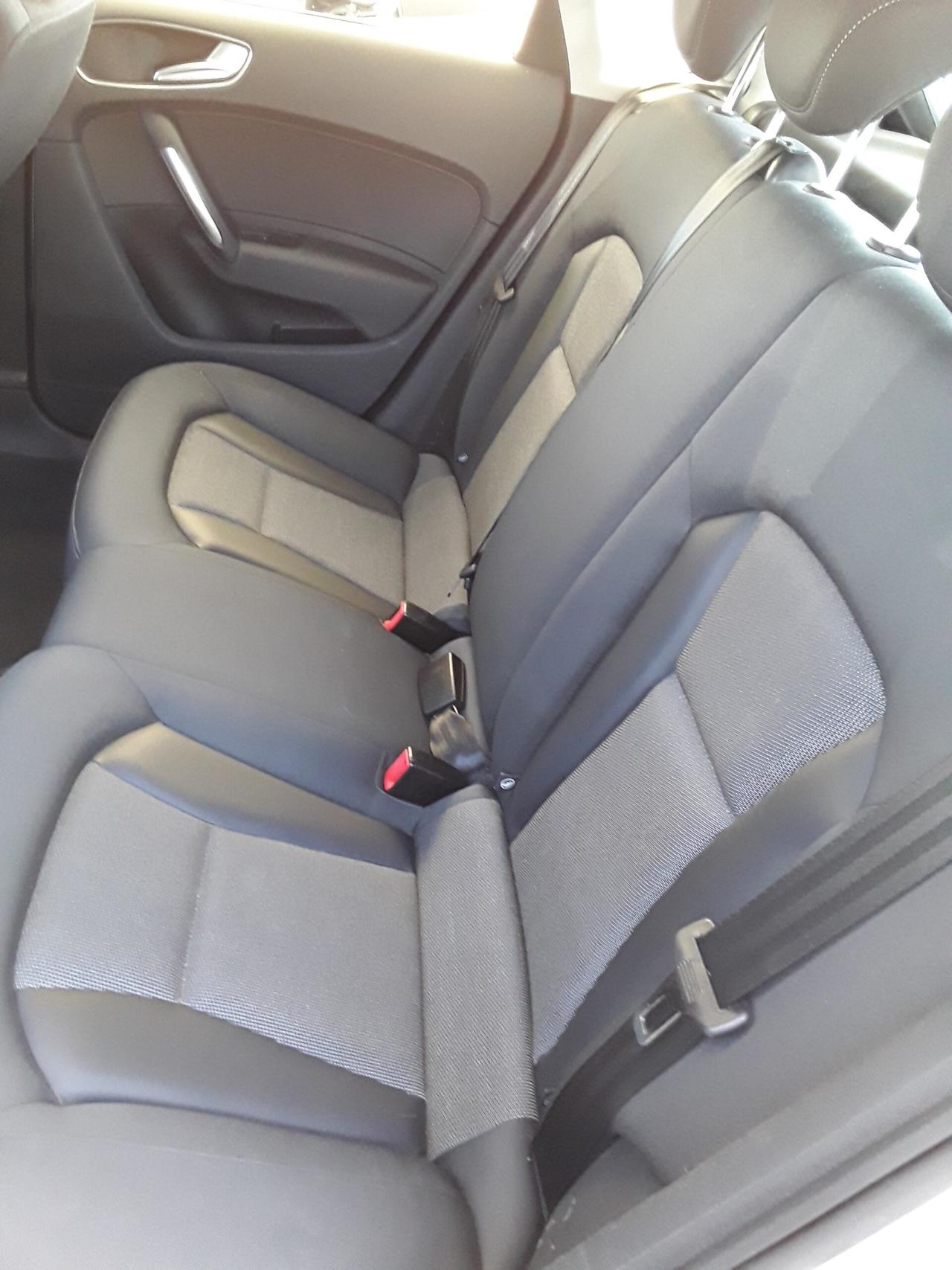 AUDI A1 SPORTBAK 1.6 TDI Allestimento AMT