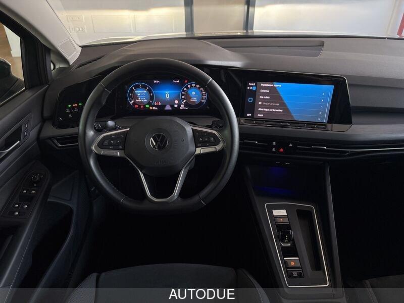 Volkswagen Golf 8 2.0 TDI STYLE 115CV DSG
