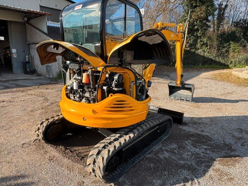 MINIESCAVATORE JCB 8035 ZTS GIROSAGOMA