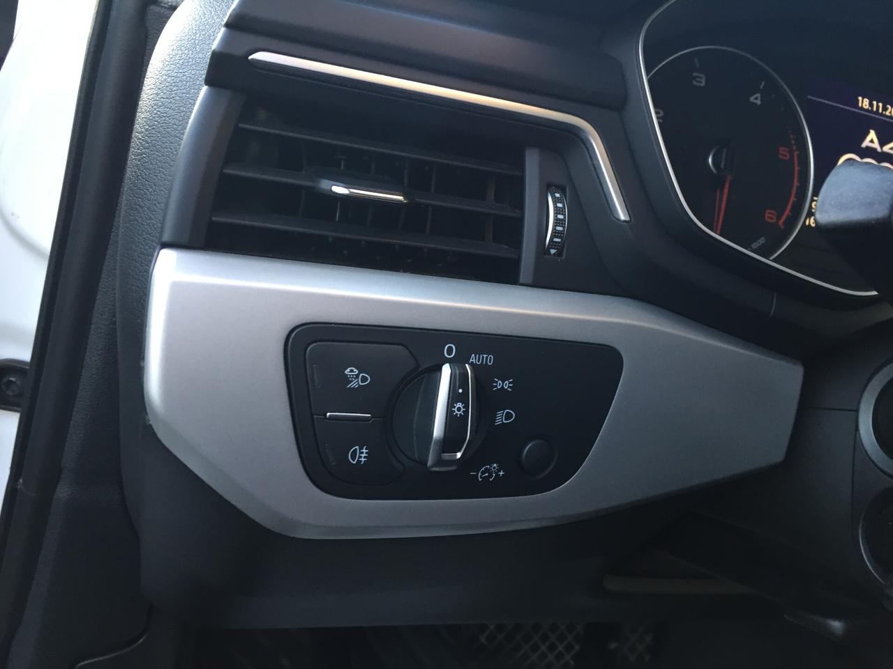 Audi A4 35 avant 2.0 TDI 150 CV S tronic Business X NEOPATENTATI