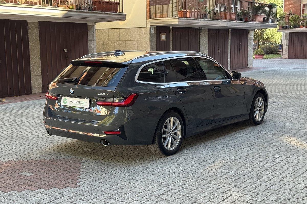 BMW 320d 48V Touring Business Advantage