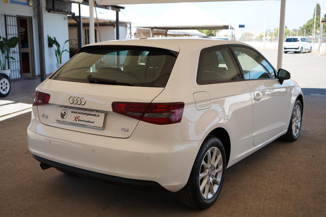 Audi A3 1.6 TDI 110 Cv Young 3 porte