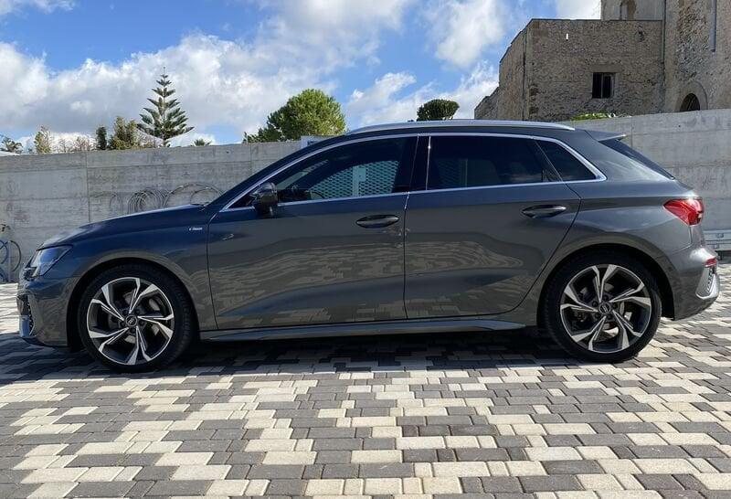 Audi A3 SPB S Line interno ed esterno 2.0 TDI 150CV S-Tronic 35