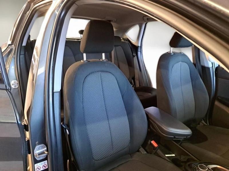 BMW 225 e ACTIVE TOURER iPerformance Business autom.