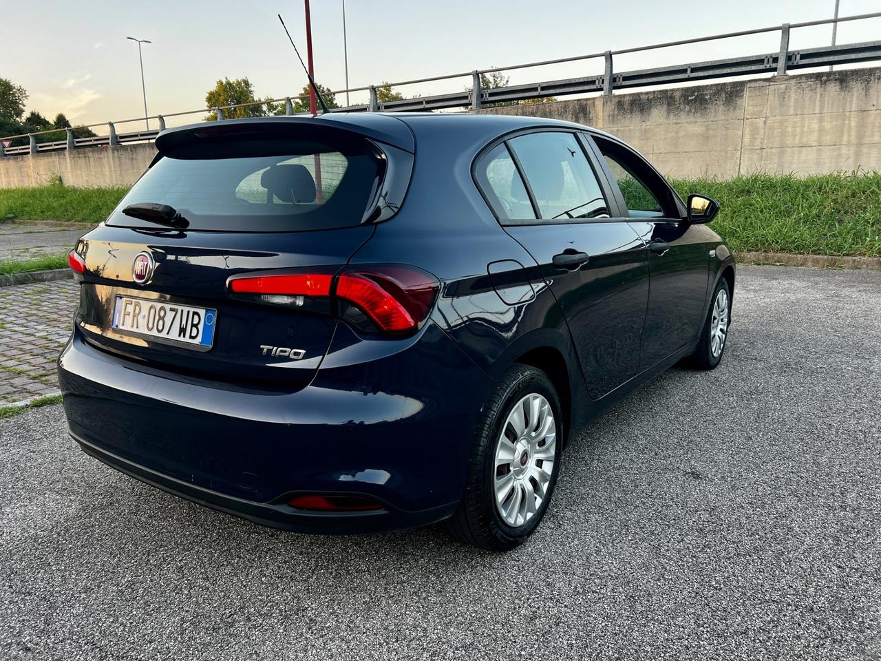 Fiat Tipo 1.4 T-Jet 120CV GPL 5P S-Design (88 kw)