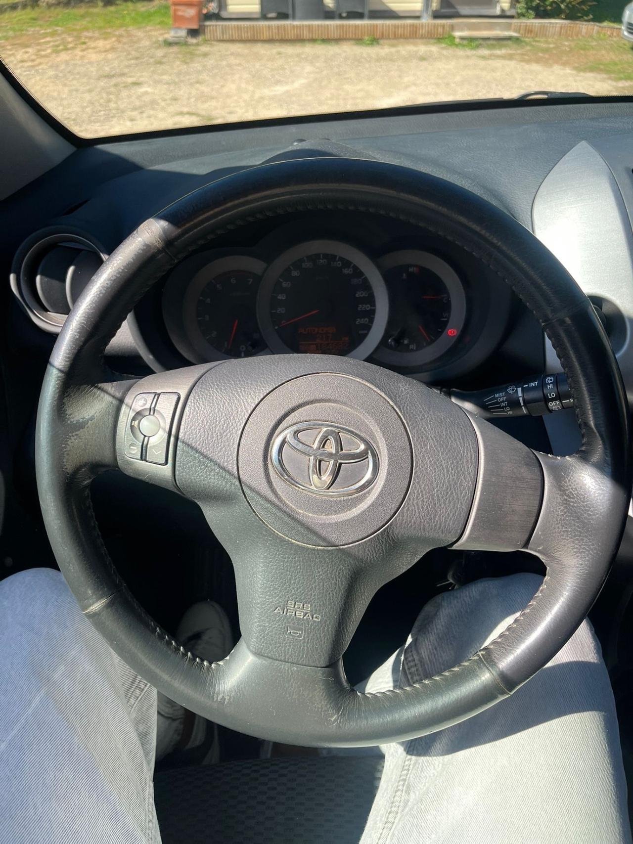 Toyota RAV 4 RAV4 2.2 D-4D 136 CV DPF Luxury