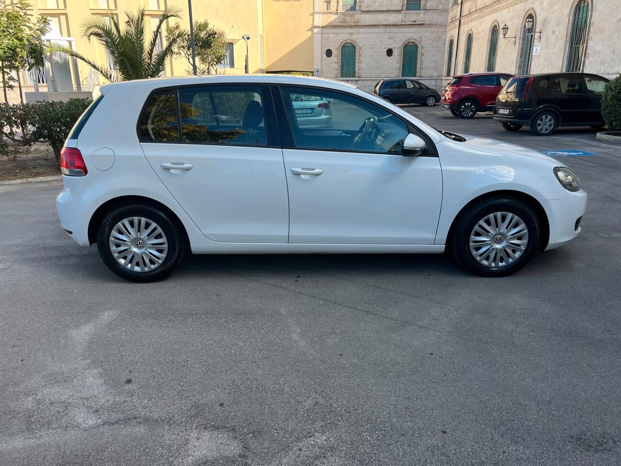 Volkswagen Golf 1.6 TDI 5p. Usato Garantito