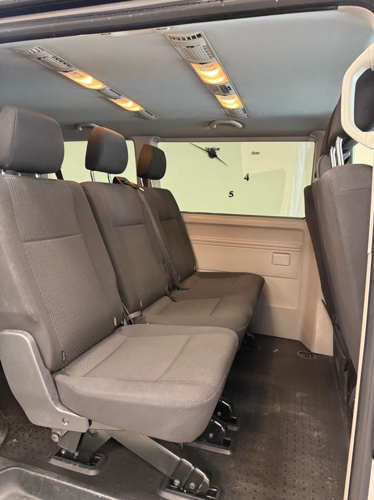 Volkswagen Caravelle 2.0 TDI 150CV DSG PC Trendline