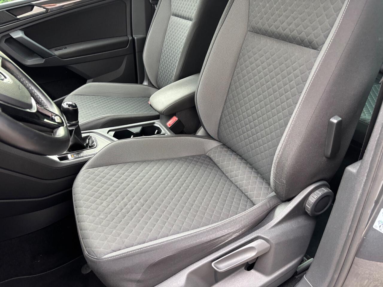 Volkswagen Tiguan 1.6 TDI R-Line sport