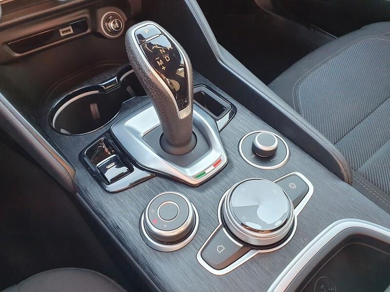 ALFA ROMEO Giulia 2.2 TD 160 AT8 XENO CAM NAVI 8.8