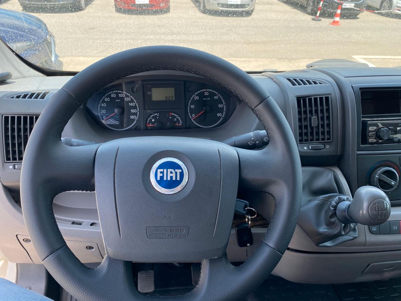 Fiat Ducato 33 2.3 MJT con gancio traino 9 posti