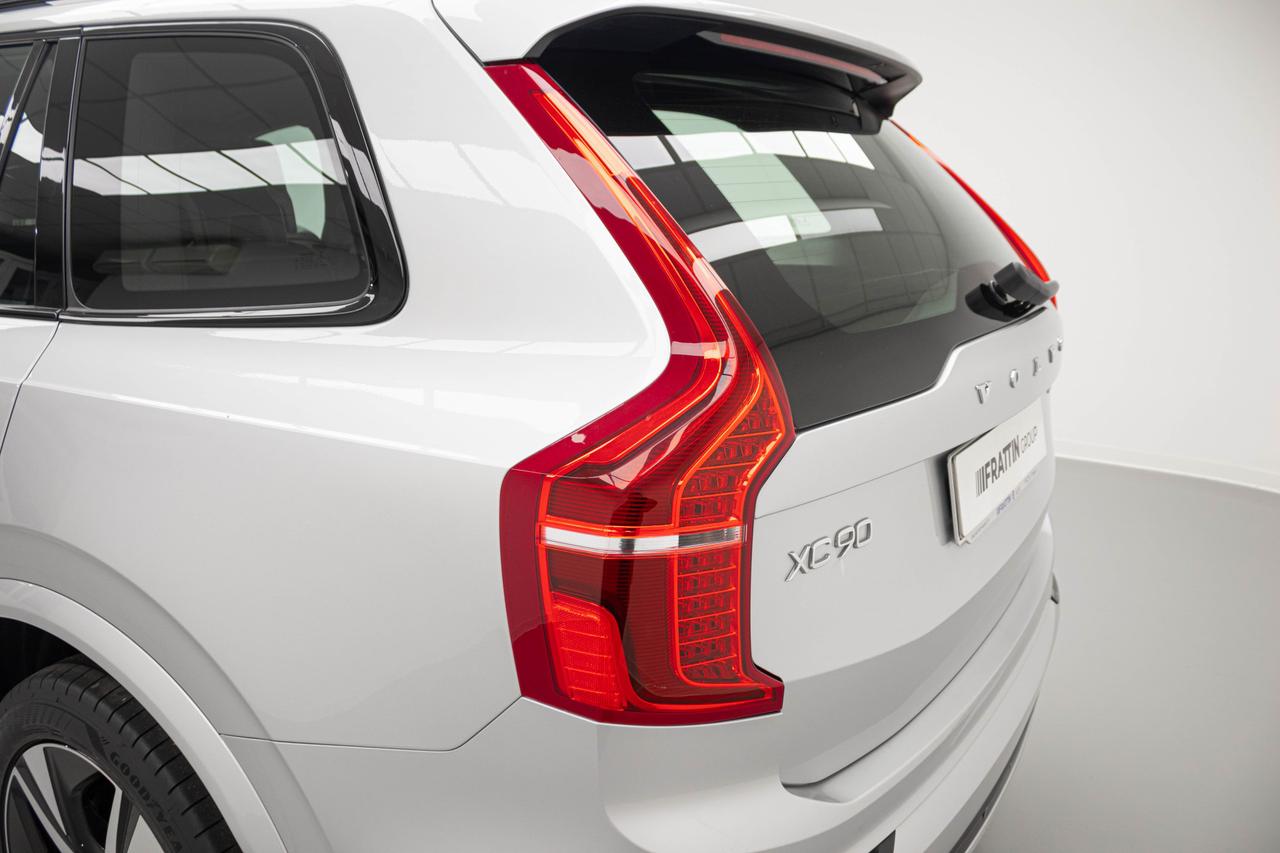 VOLVO XC90 B5 (D) AWD GEARTRONIC R-DES