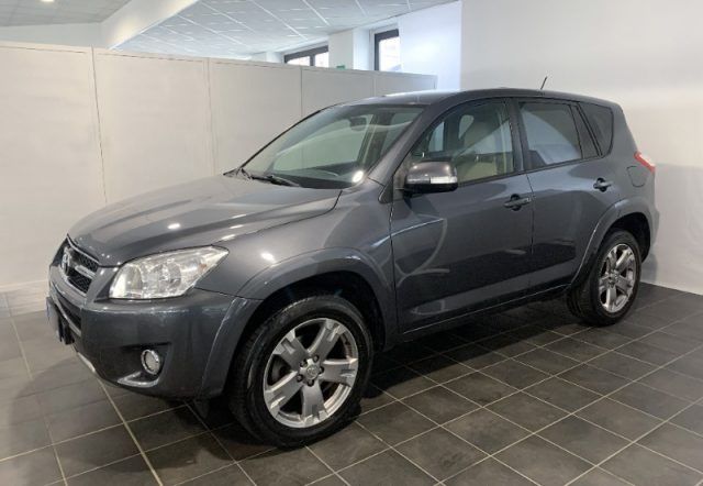 TOYOTA RAV 4 MY23 RAV4 2.2 D-4D 136 CV Luxury