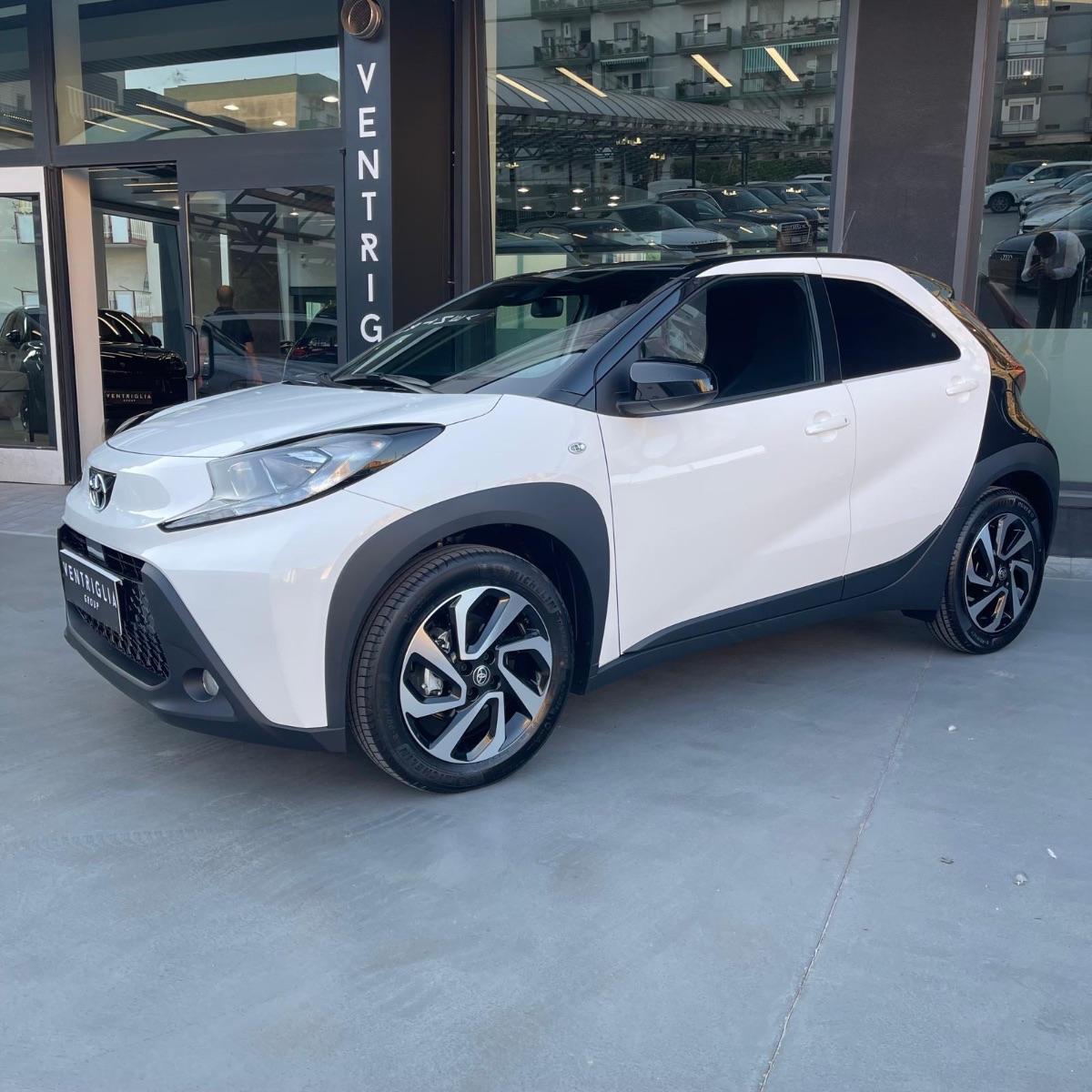 TOYOTA - Aygo X -CVT 600KM!!!
