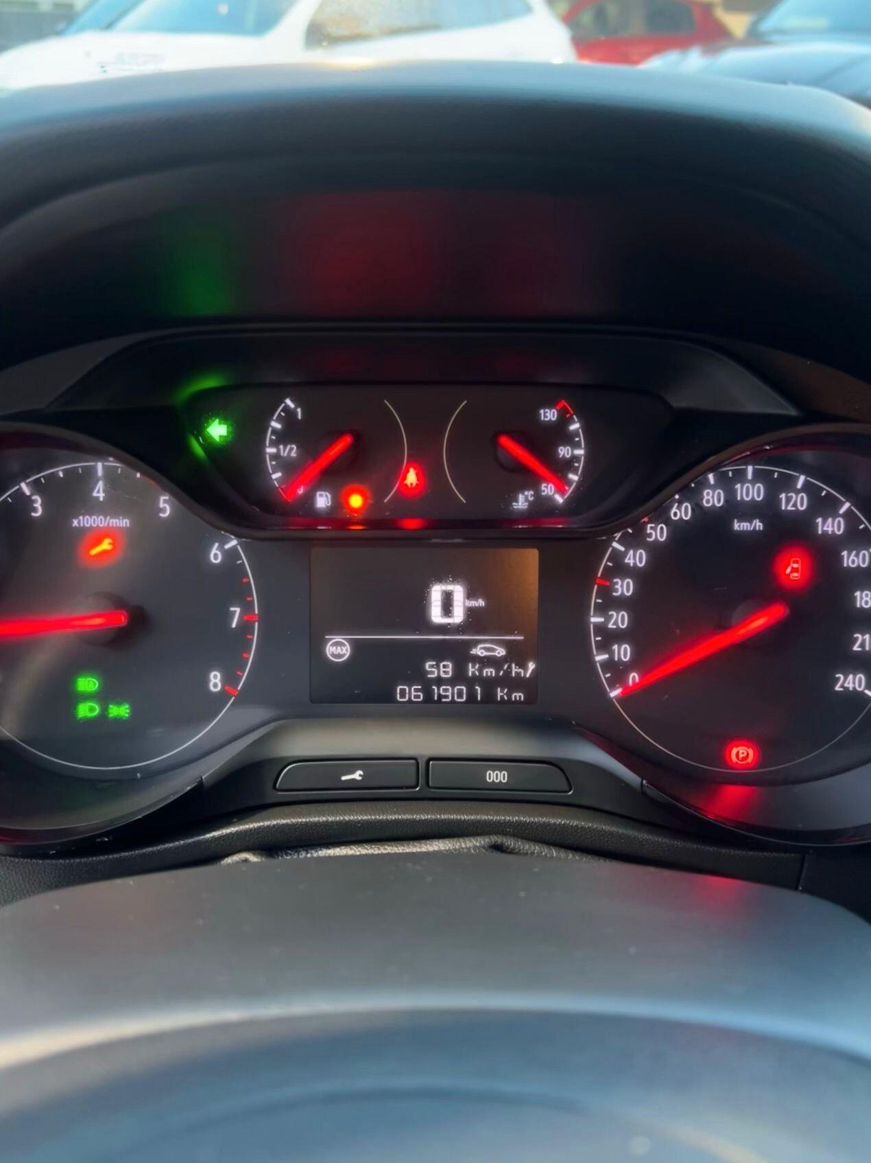 Opel Crossland 1.2 Turbo 12V 110 CV Start&Stop Design & Tech